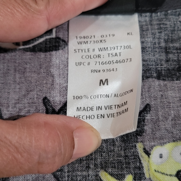 Disney Pixar Toy Story Green Alien medical scrub top woman's sz Medium - Picture 4 of 10